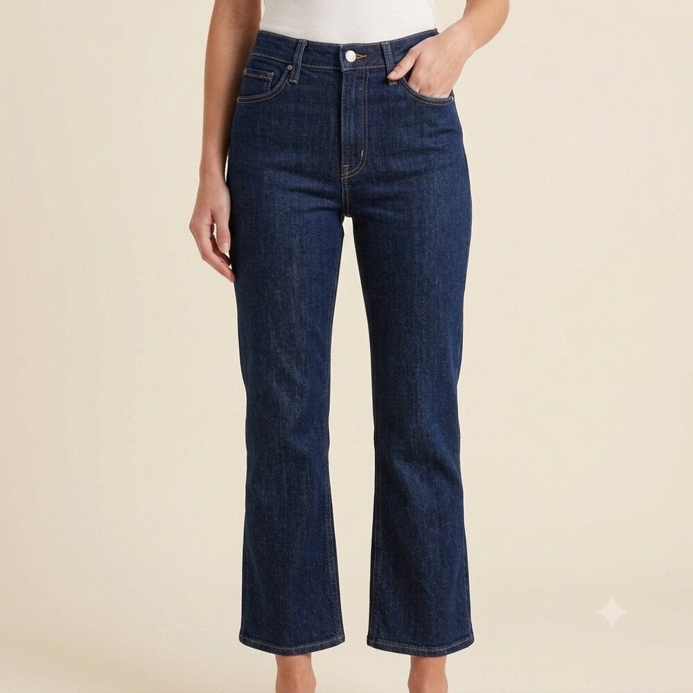 258-Levis 501 Straight Leg Jean size 33 / Waist 33'